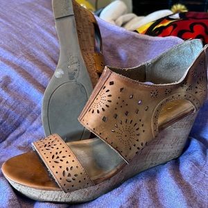 Bcbg Paris wedge sandals